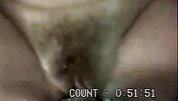 Une brune espagnole échange video film x amateur du sexe contre un taxi gratuit