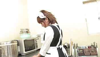 Webcam trio avec une bombasse japonaise vidéo xxx gratuite se fait baiser