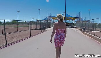 Roxy Raye aime les trous du cul béants et langoureux Jayda Diamonde, Bobbi vidéo porno français gratuit Starr, Alysa
