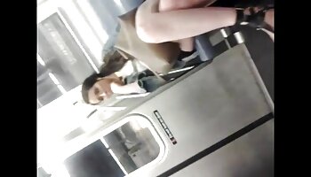 Hôtesse de l'air mignonne baise au bord de la route video sex streaming gratuit